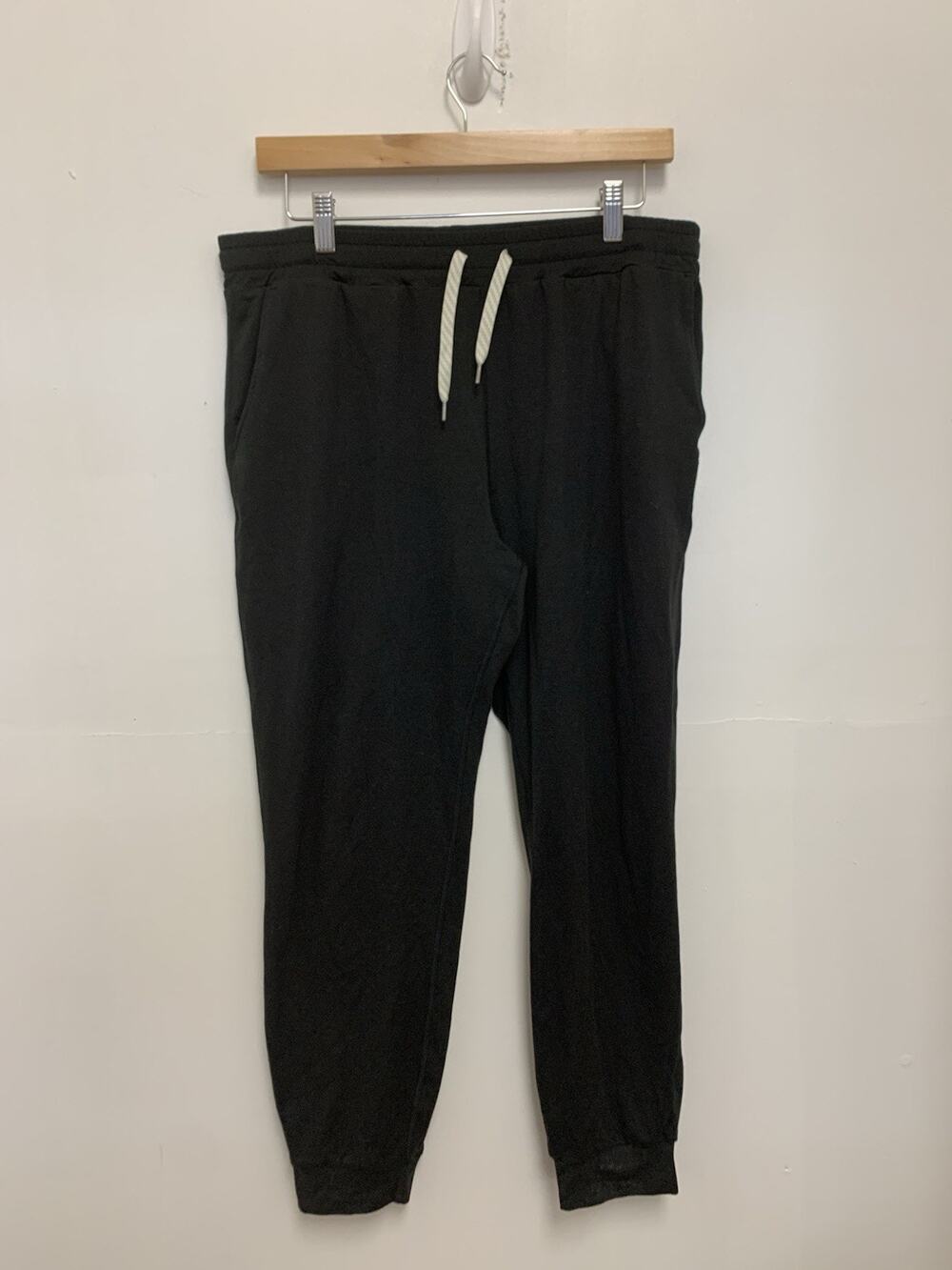 VUORI Women's Performance Jogger Pants Black Size Large
